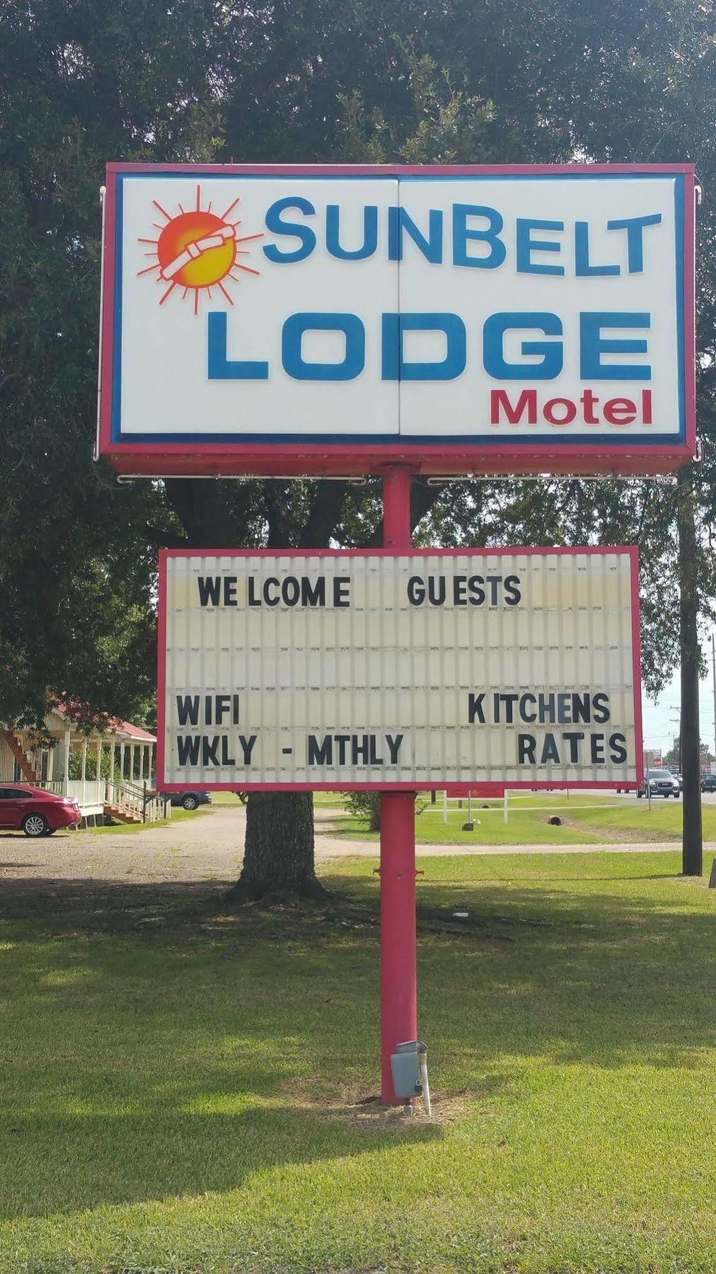 Sunbelt Lodge Motel Abbeville Exterior photo